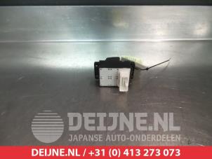 Hyundai I10 Multi-functional window switch O311557 photo 2