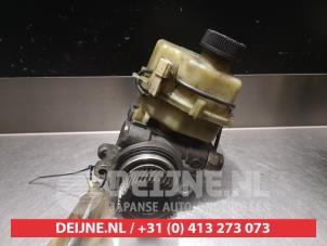 Mazda 5 Power steering pump O330910 photo 3