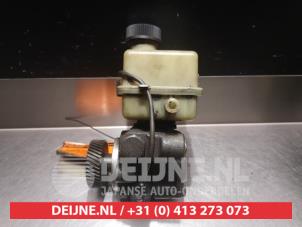 Mazda 5 Power steering pump O330910 photo 4