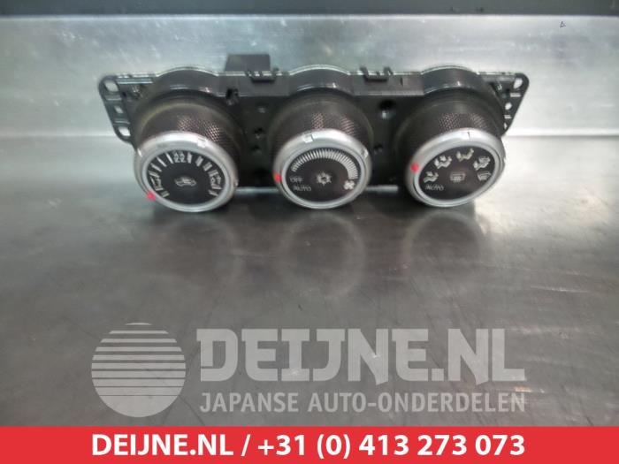 Mitsubishi Outlander Kachel Bedieningspaneel O306033