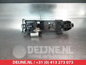 Nissan Note Portiergreep 4Deurs rechts-achter O291969 foto 2