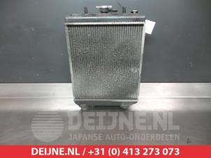 Gebruikte Radiateur Daihatsu Sirion/Storia (M1) 1.0 12V Prijs € 35,00 Margeregeling aangeboden door V.Deijne Jap.Auto-onderdelen BV
