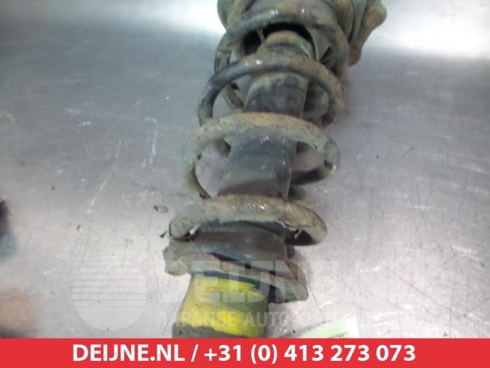 Toyota Celica Schokdemperpoot links-achter O377851
