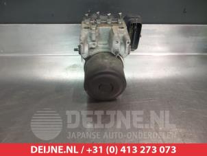 Lexus GS 300 ABS Pomp O337966 foto 2