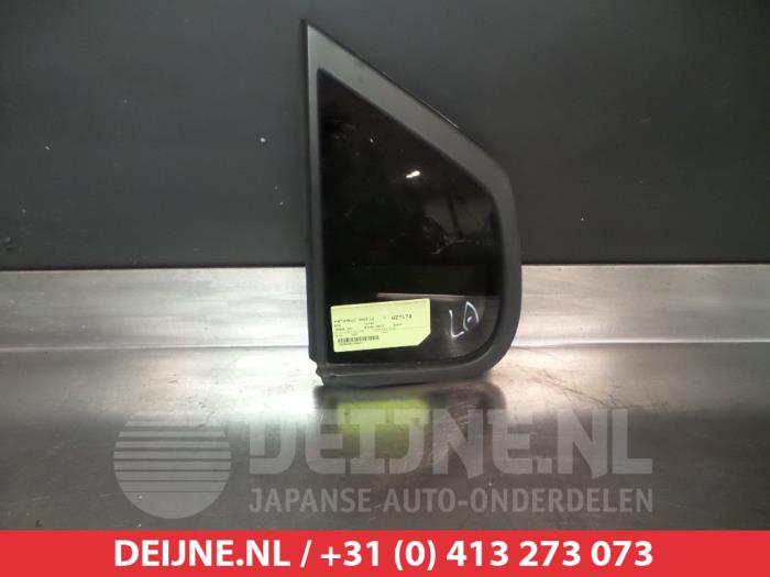 Kia Venga Driehoeks Ruit links-achter O289713