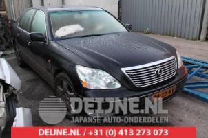Lexus LS Rear door 4-door, right O286419 photo 2