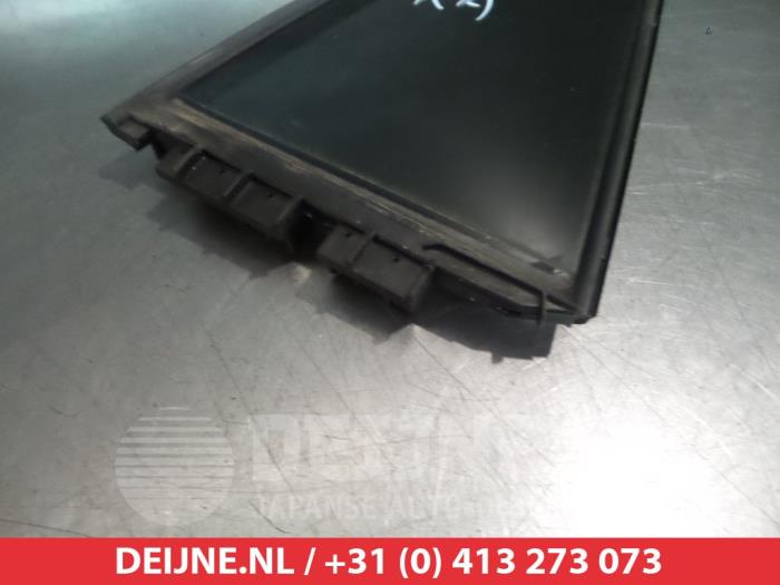 Toyota Rav-4 Dreieckfenster rechts hinten O290177