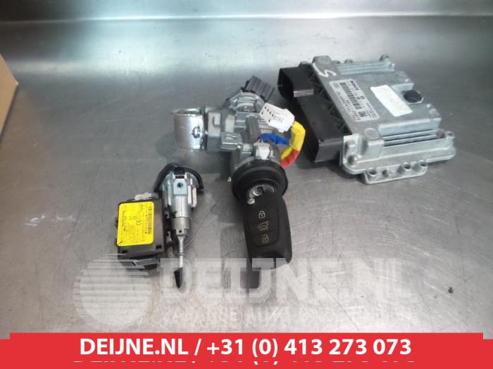 Kia Ceed Slotenset Cilinder (compleet) O278371