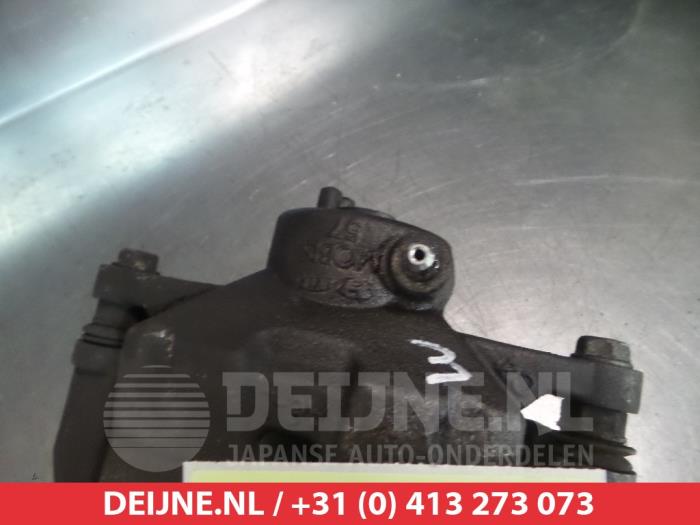 Kia Ceed Remklauw (Tang) links-voor O325090