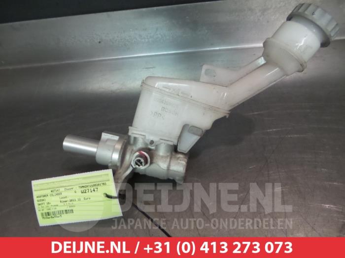 Suzuki Swift Hoofdremcilinder O336998