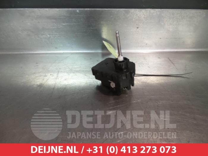 Toyota Yaris Koplampmotor O267672