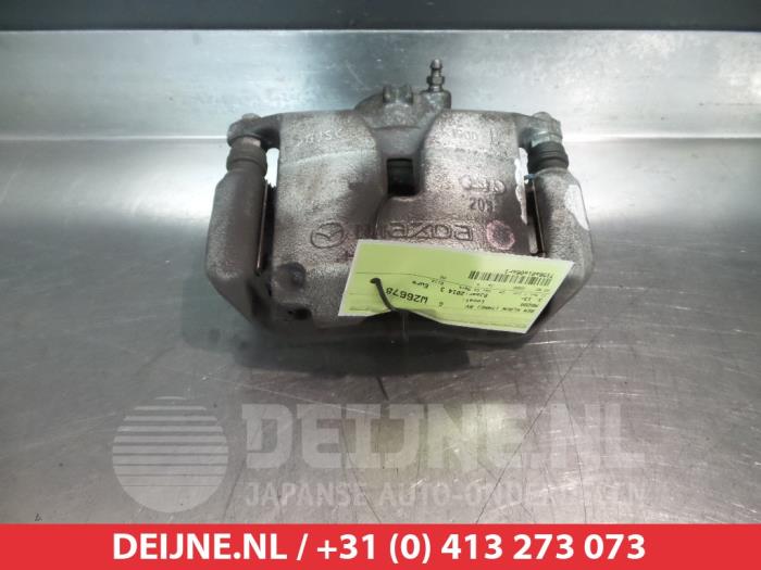 Mazda 3 Remklauw (Tang) rechts-voor O325818