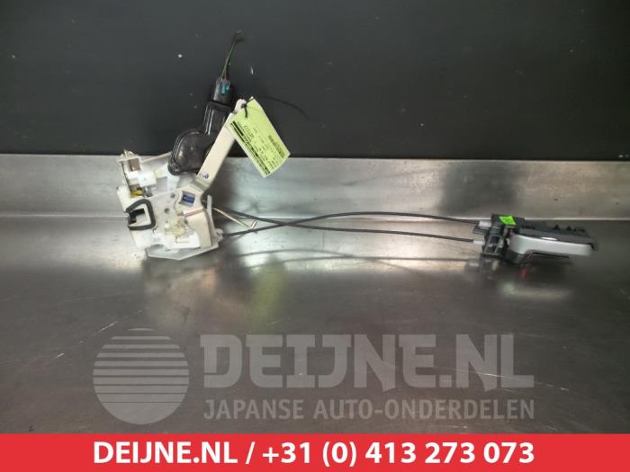 Nissan Pixo Deurslot Mechaniek 4Deurs rechts-achter O281451