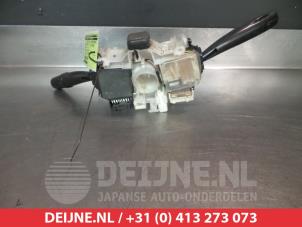 Subaru Impreza Steering column stalk O308591 photo 2
