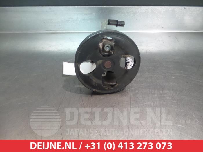 Gebruikte Pomp Servo Mitsubishi Pajero Pinin (H6/H7) 1.8 GDI 16V 3-drs. Prijs € 25,00 Margeregeling aangeboden door V.Deijne Jap.Auto-onderdelen BV