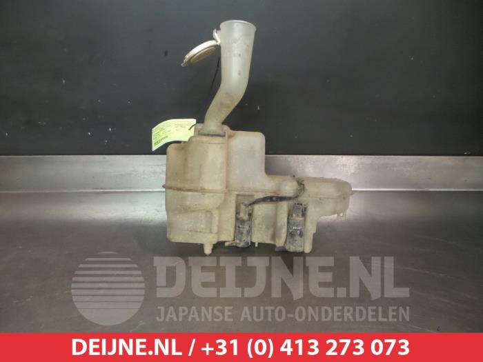 Mitsubishi Pajero Ruitensproeiertank voor O340643