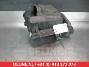 Gebruikte Luchtfilterhuis Suzuki Grand Vitara I (FT/GT/HT) 2.0 XL-7 TDi 16V Prijs € 50,00 Margeregeling aangeboden door V.Deijne Jap.Auto-onderdelen BV