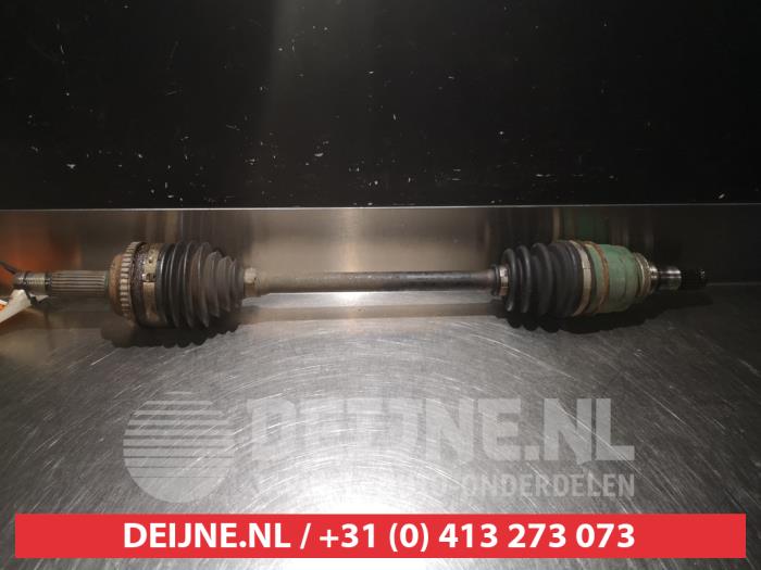 Toyota Yaris Antriebswelle links vorne O318571