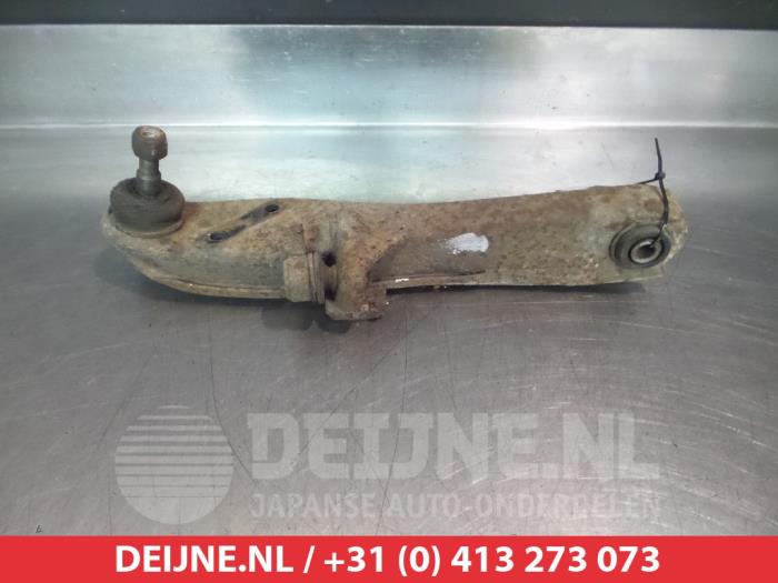 Mitsubishi Pajero Querlenker unten links vorne O381501