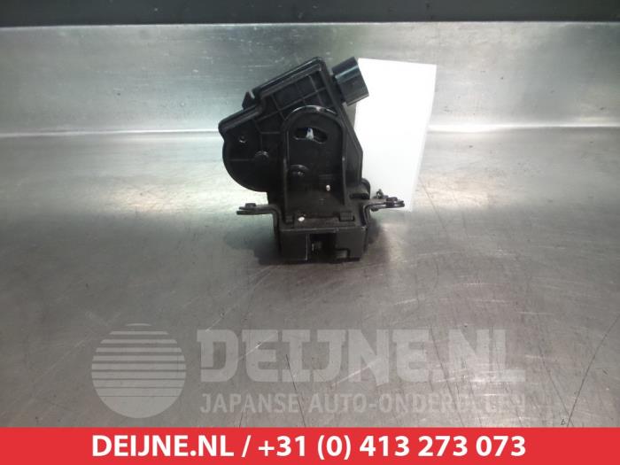 Toyota Prius Plus Schließmechanik Heckklappe O296840