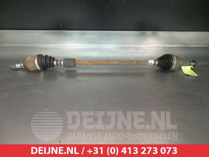 Toyota Aygo Aandrijfas rechts-voor O320282
