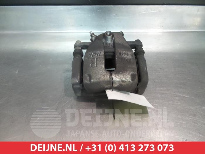 Suzuki Splash Remklauw (Tang) rechts-voor O326732