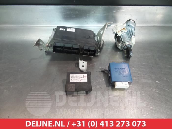 Toyota Auris Computer Motormanagement O345555