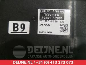 Toyota Auris Engine management computer O345555 photo 2