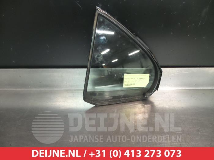 Mitsubishi Lancer Driehoeks Ruit links-achter O289755