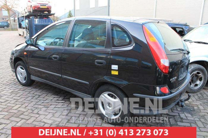 Nissan Almera Tino Portier 4Deurs links-achter O285017
