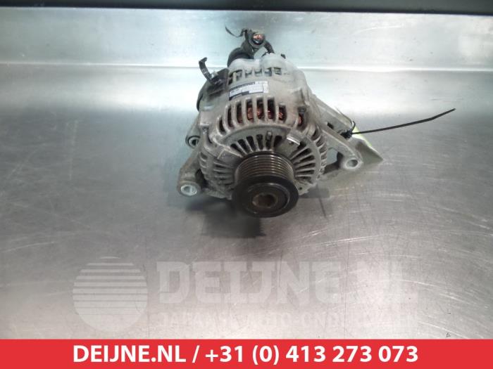 Gebruikte Dynamo Kia Sorento I (JC) 2.5 CRDi 16V VGT Prijs € 35,00 Margeregeling aangeboden door V.Deijne Jap.Auto-onderdelen BV