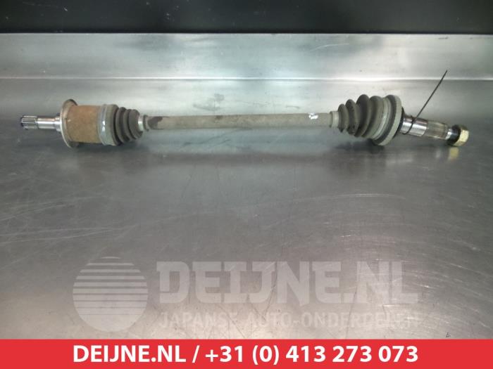 Gebruikte Aandrijfas rechts-achter Honda HR-V (GH) 1.6 16V VTEC 4x4 Prijs € 50,00 Margeregeling aangeboden door V.Deijne Jap.Auto-onderdelen BV