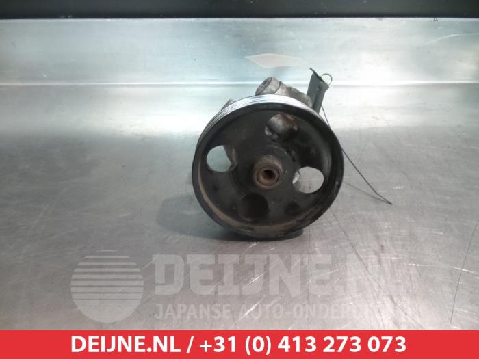 Gebruikte Pomp Servo Mitsubishi Space Star (DG) 1.9 DI-D Prijs € 35,00 Margeregeling aangeboden door V.Deijne Jap.Auto-onderdelen BV