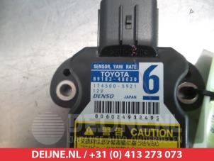 Toyota IQ Stabilisierung Regelsensor O329422 foto 2