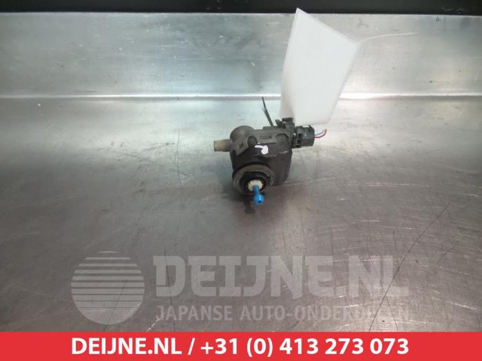 Nissan Primera Koplampmotor O267537