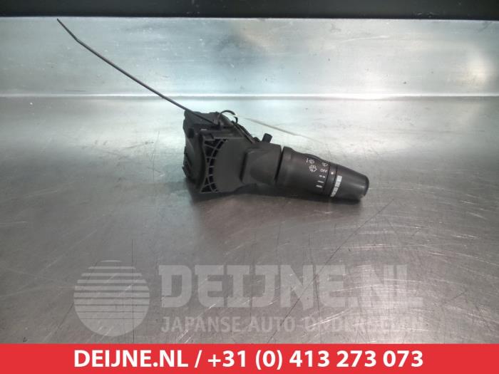 Nissan Primera Ruitenwis Schakelaar O309713