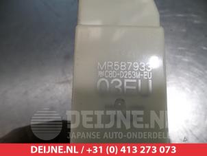 Mitsubishi Pajero Kombischalter Fenster O312061 foto 3