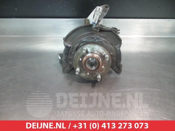 Daihatsu Trevis Fusee links-voor O322966