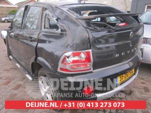 Ssang Yong Actyon Türscheibe 4-türig links hinten O287674 foto 2