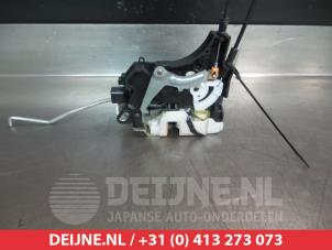 Mitsubishi Lancer Front door lock mechanism 4-door, right O280979 photo 2
