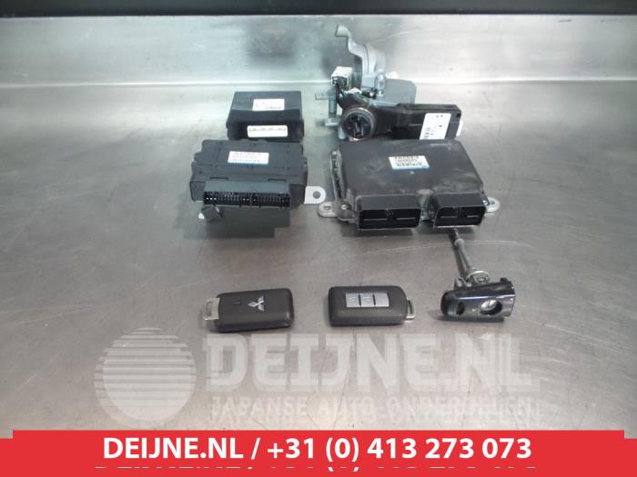 Mitsubishi Lancer Slotenset Cilinder (compleet) O278445