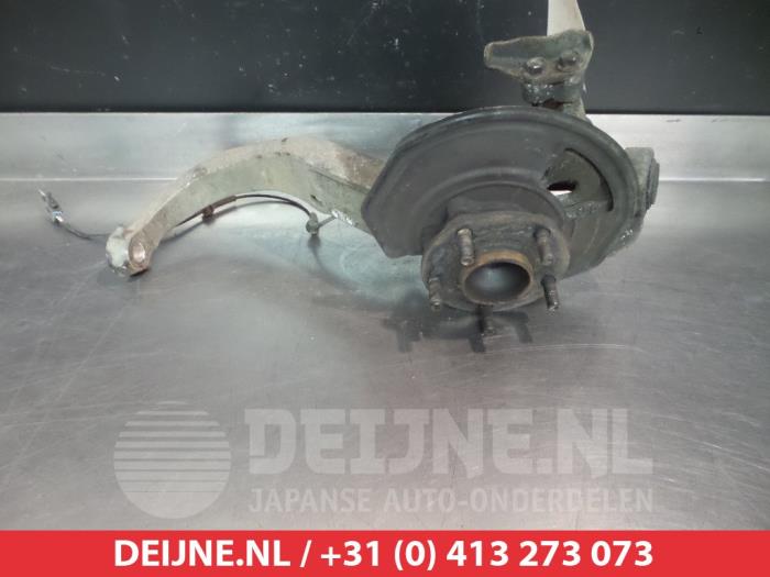 Nissan 350 Z Achsschenkel links vorne O322557