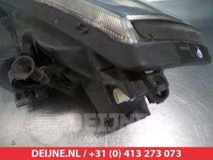 Kia Carnival Koplamp rechts O267145 foto 3