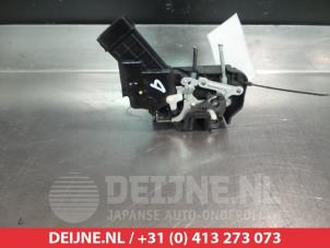 Kia Carens Türschlossmechanik 4-türig rechts hinten O281568 foto 2