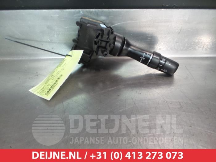 Toyota Avensis Ruitenwis Schakelaar O310438