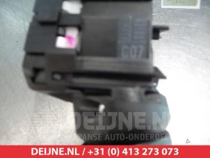 Toyota Rav-4 Light switch O307354 photo 2