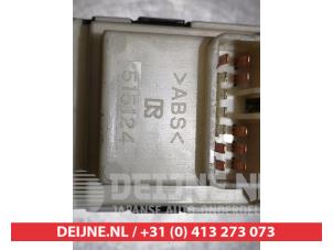 Subaru Justy Kombischalter Fenster O311733 foto 2