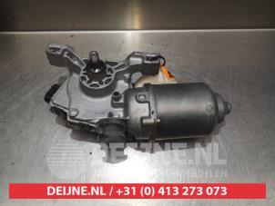 Subaru Justy Ruitenwissermotor voor O348737 foto 2