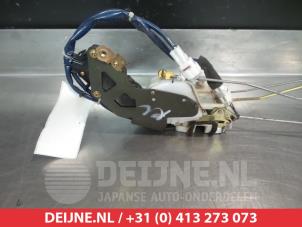 Suzuki Liana Front door lock mechanism 4-door, right O281141 photo 2