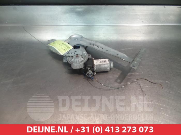 Nissan Almera Ruitmechaniek 4Deurs links-achter O290407